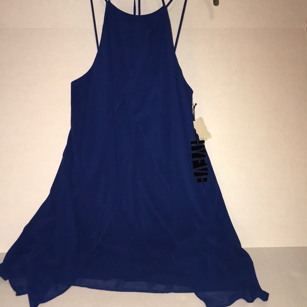 New with tags! Beautiful cobalt blue.